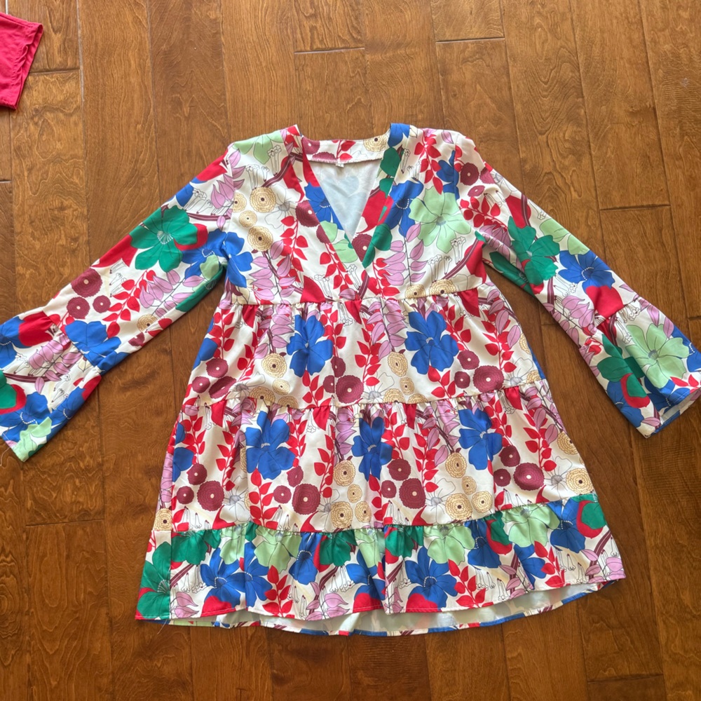 Like New Size Medium SHEIN Floral Long Sleeve Dress
